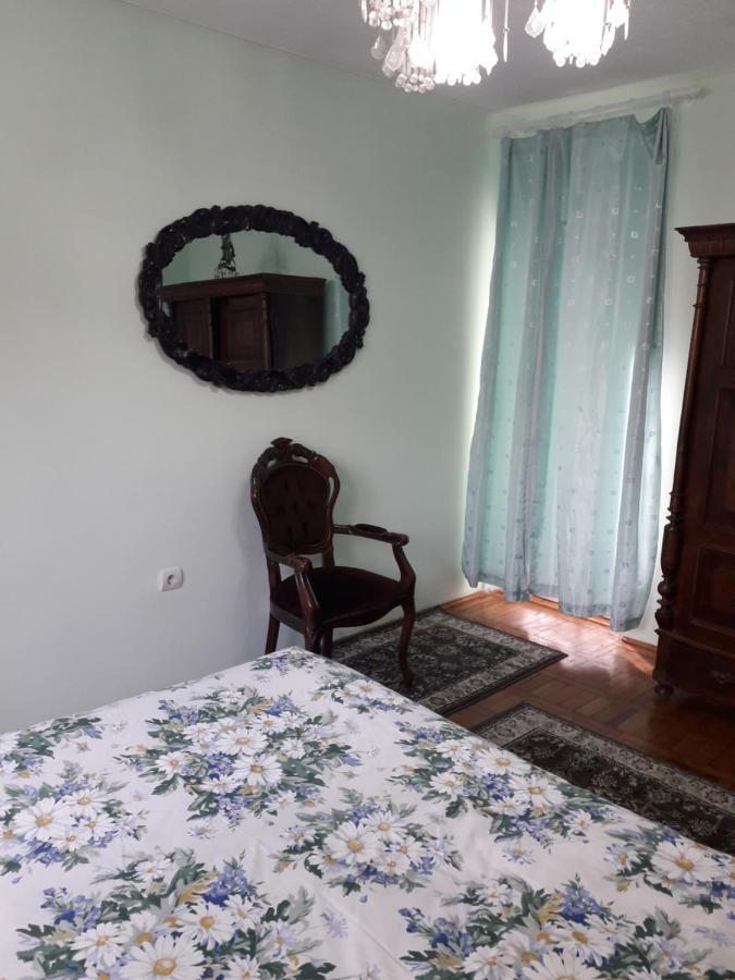 Cozy, Central 1-Bedroom Apartment In Timisoara, Romania Exteriér fotografie